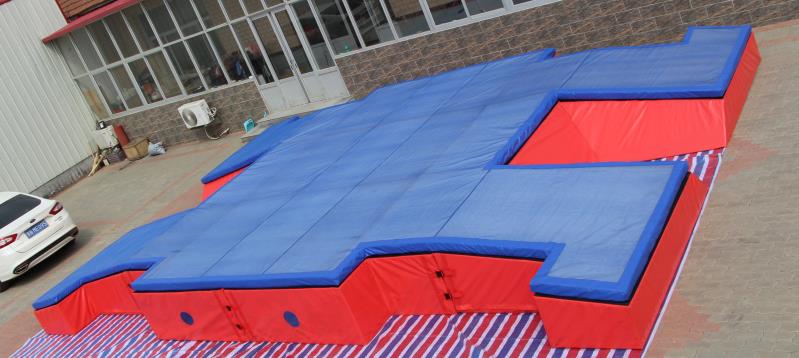 pole vault landing mat